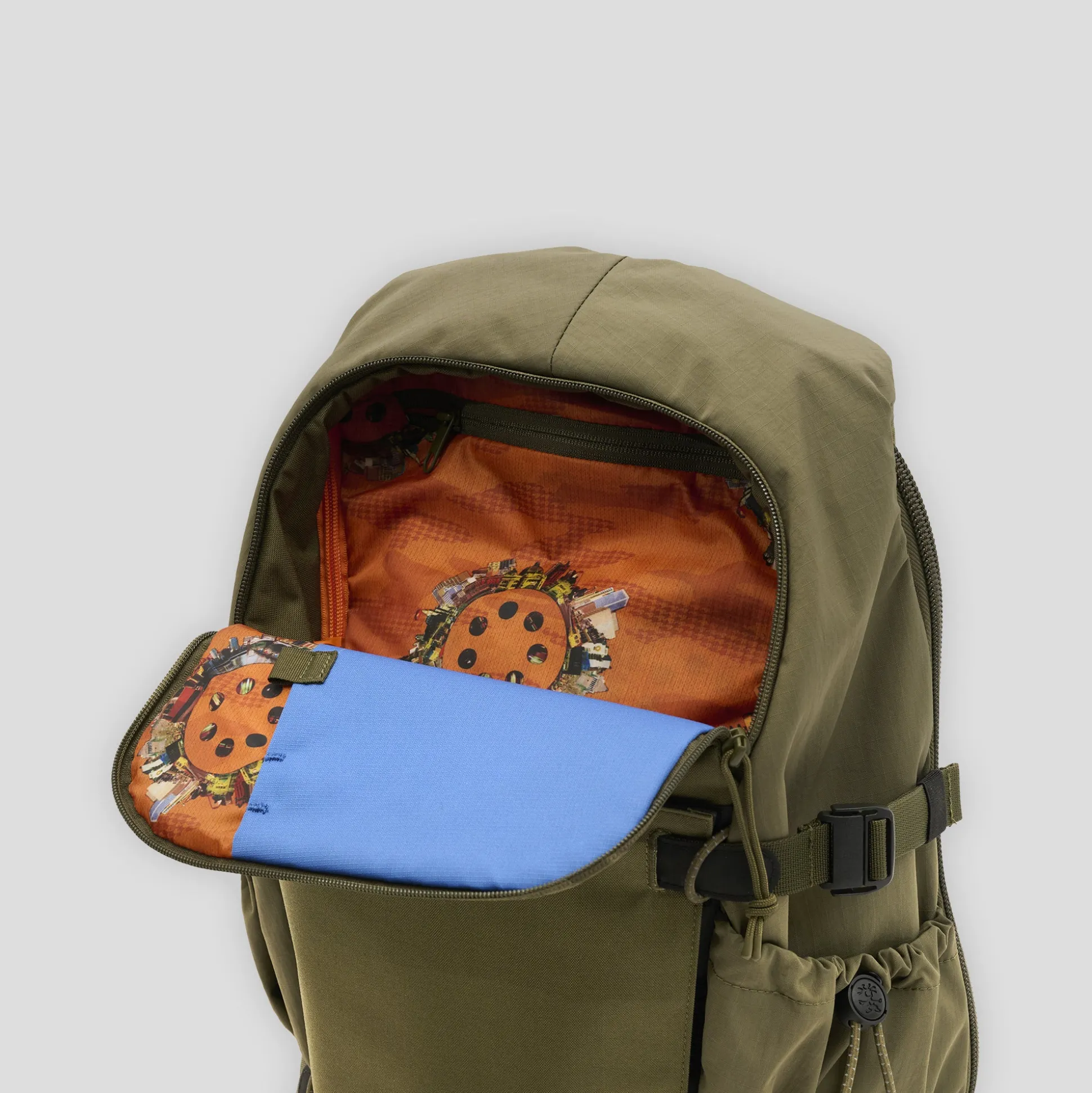 Crumpler City Loop Morgan Campbell Backpack - Trek Green