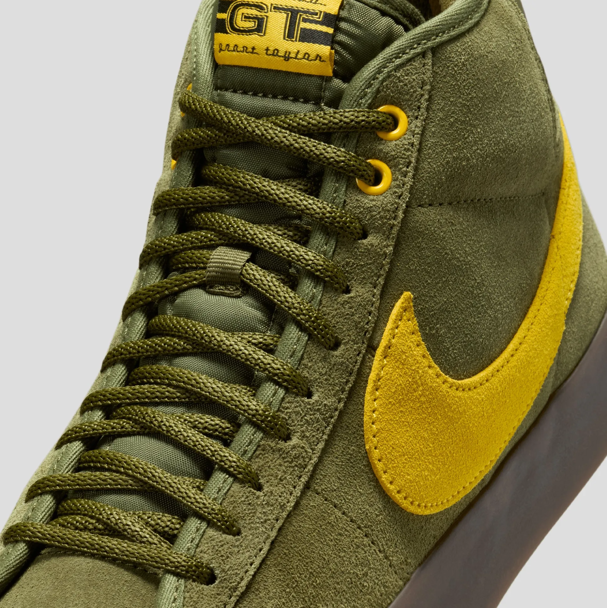 Nike SB & Anti Hero Zoom Blazer GT Mid Pro - Rough Green / Amarillo