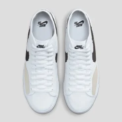 NIKE SB