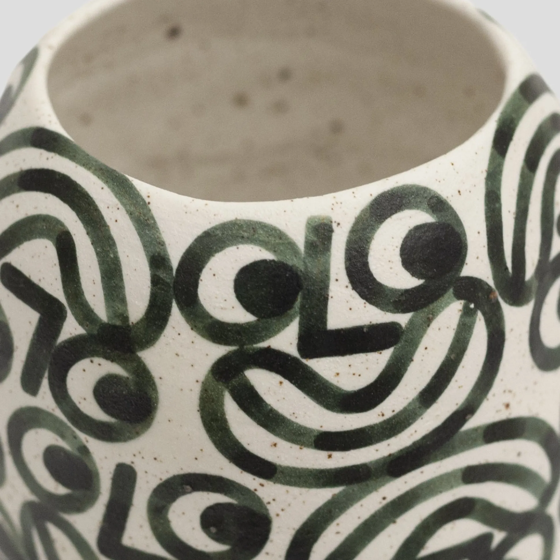 RITTLE VASE SMALL BLACK SPECKLE